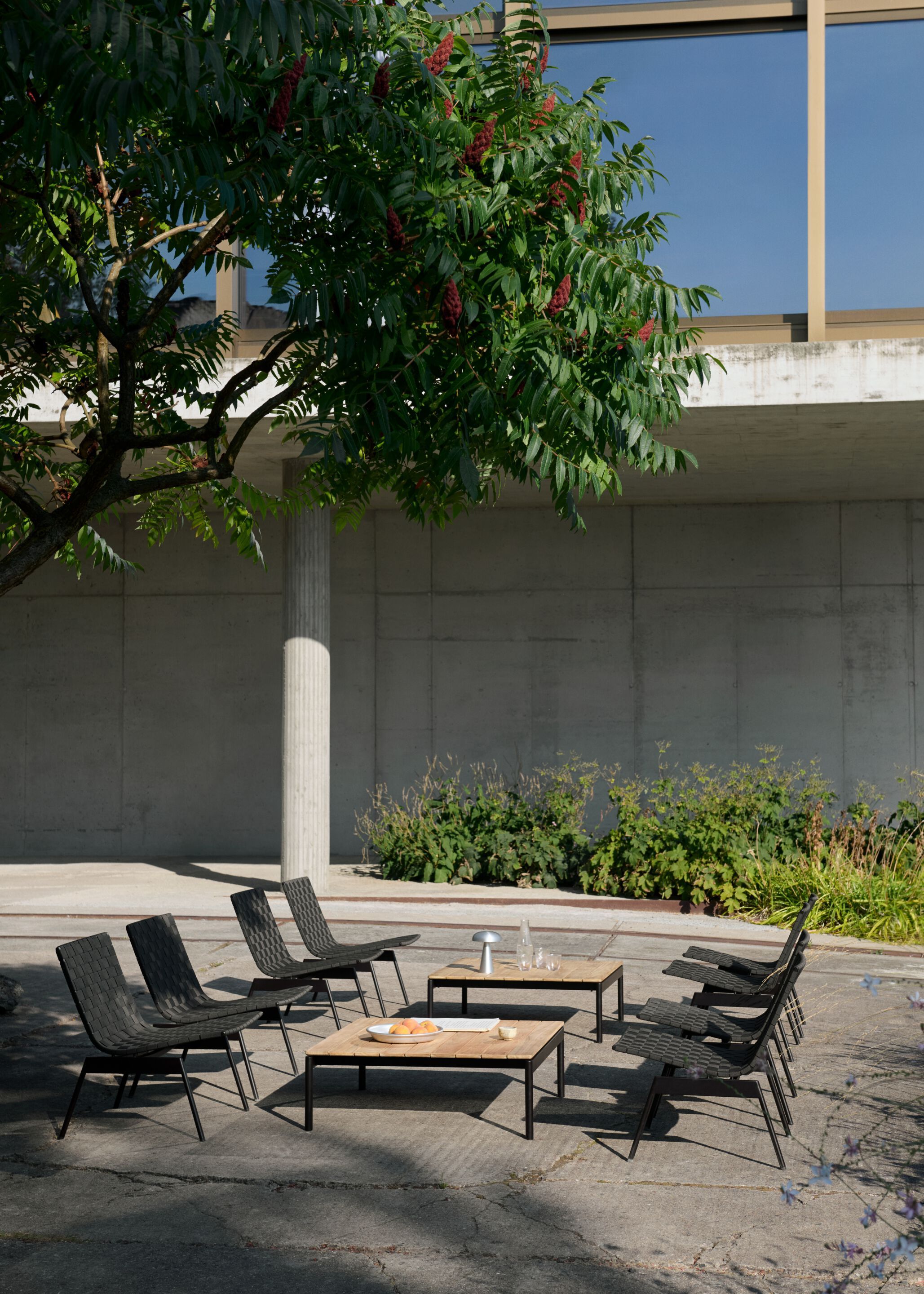 Низкий стол из тикового дерева &Tradition виллы ARCH-00139641 - Вид №3