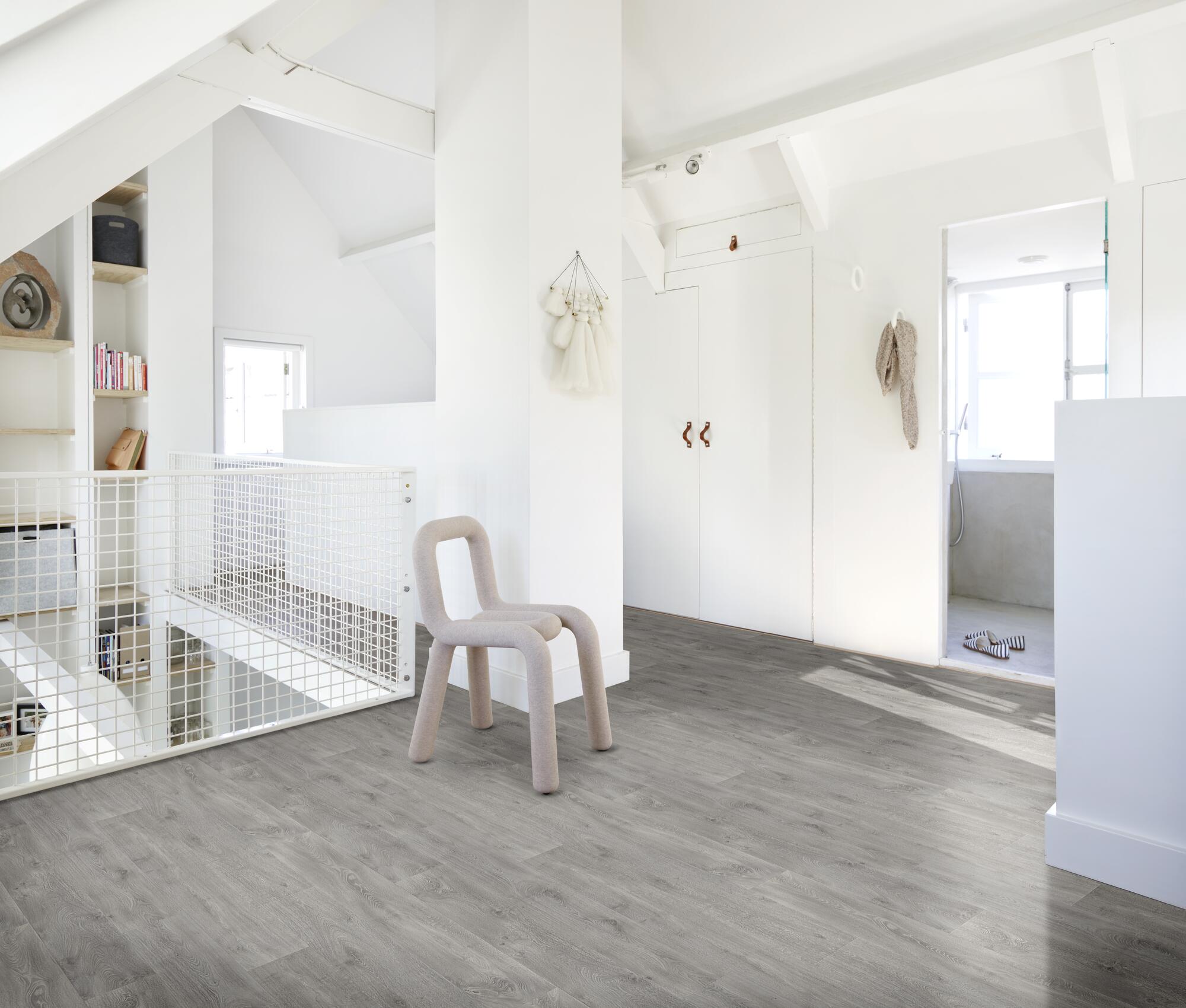 Нескользящий виниловый пол с эффектом дерева BEAUFLOR Ultratex ARCH-00115420