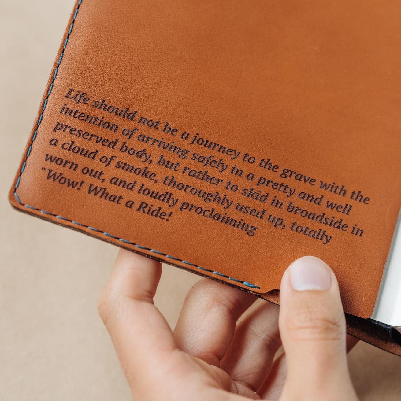 M907-SQU Блокнот Moleskine Classic в твердом переплете - квадратный Wingback  - Вид №7