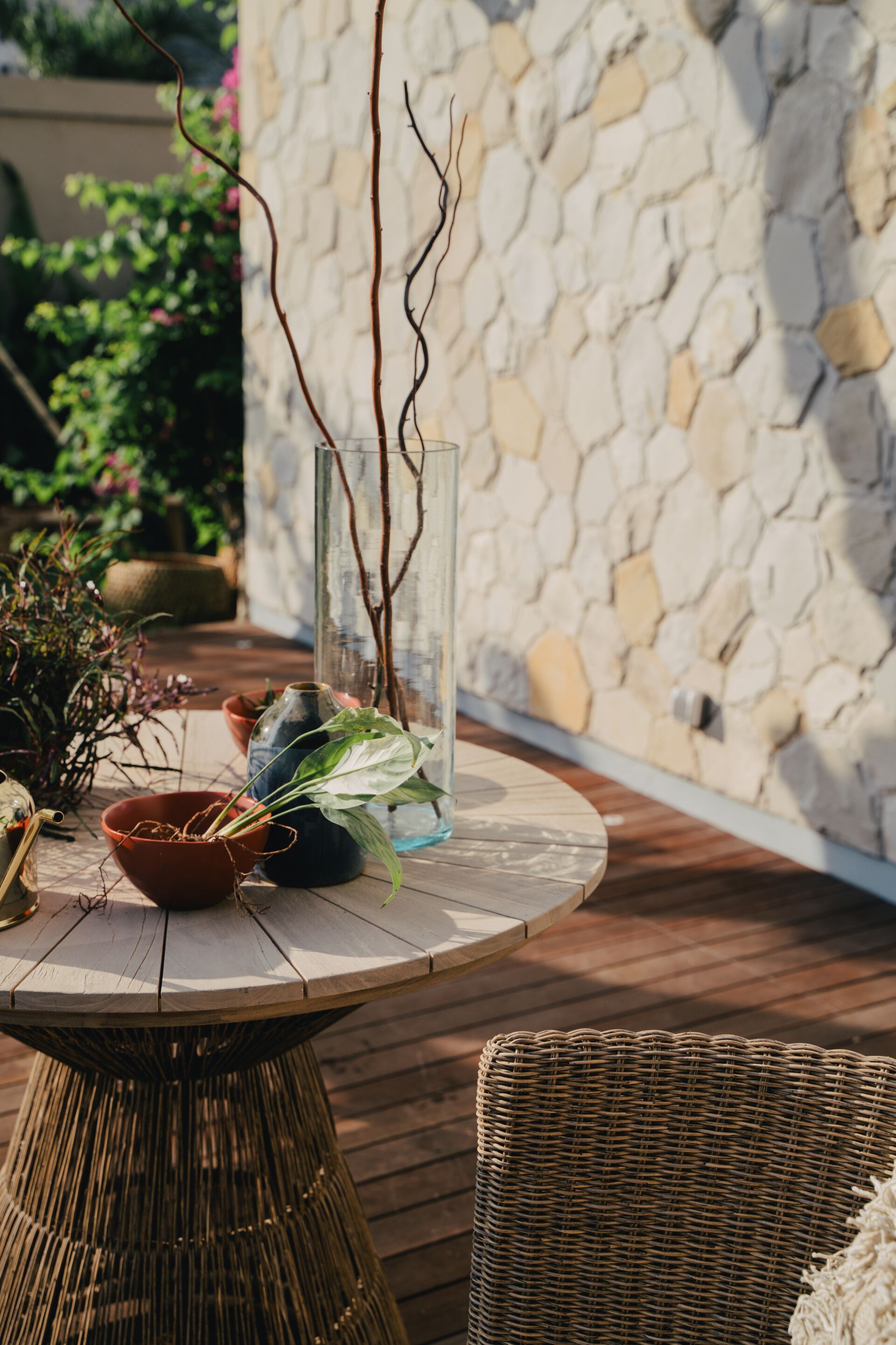 Алюминиевый и деревянный круглый садовый стол cbdesign Fiorella ARCH-00138062 - Вид №4