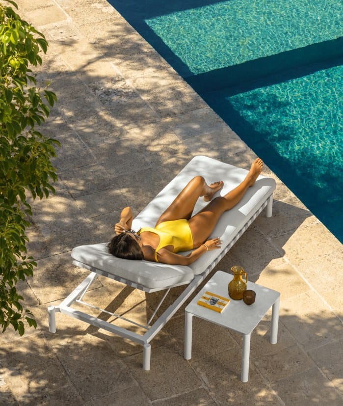 Квадратный стол из керамогранита с алюминиевым основанием Talenti озеро ARCH-00024363 - Вид №3