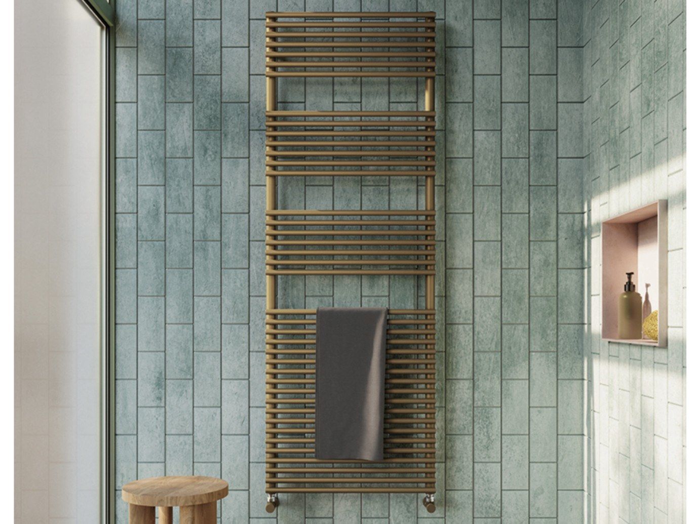 Настенный стальной вертикальный полотенцесушитель Tubes основы ARCH-00096115