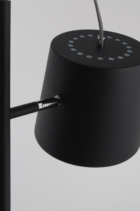 Лампа напольная Buckle Head, черная Zuiver 5002038 - Вид №6