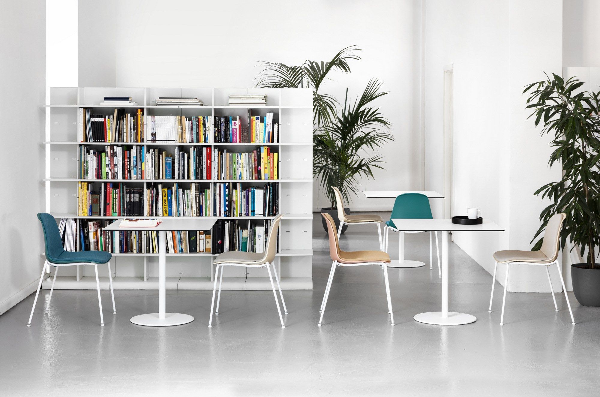 Мягкий штабелируемый стул Luxy эпоха ARCH-00032484 - Вид №4