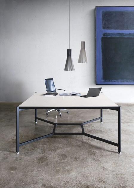 FANTONI Квадратный стол для переговоров с системой управления кабелями Hub sun-id-1436512 - Вид №1