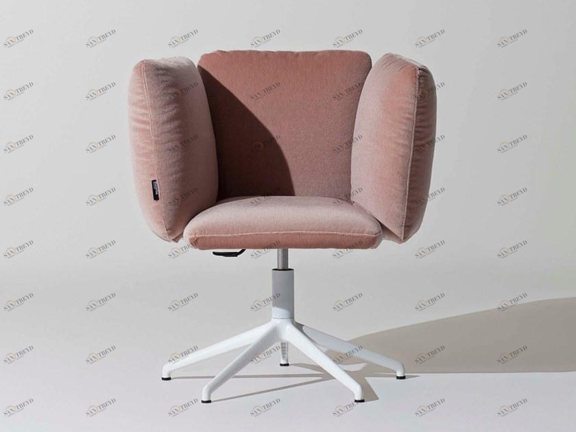 Manerba Вращающееся бархатное кресло с подлокотниками Undecided St140g01