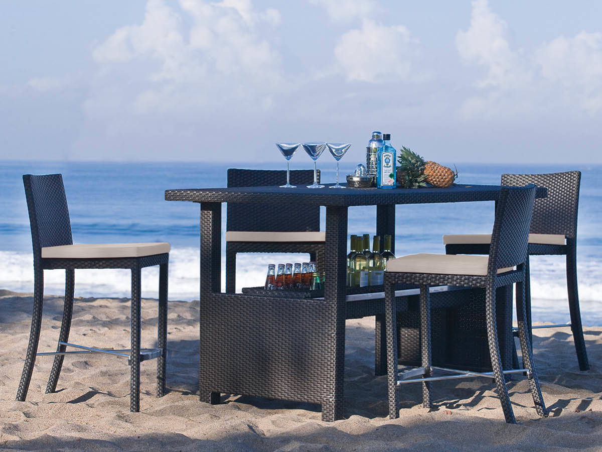 98.00.0719 Барный набор Bellini mocca 10 шт. - в том числе 4 барных стула Bellini mocca, 4 подушки сиденья Classic Ecru, 1 барная стойка со стеклянной столешницей Bellini mocca Mbm 