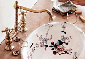 Gentry Home Центр смесителя для раковины до центра два отверстия под смеситель мм Antique Темное золото GH103331 - Вид №1
