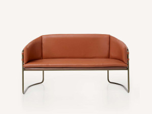 Кожаный диван