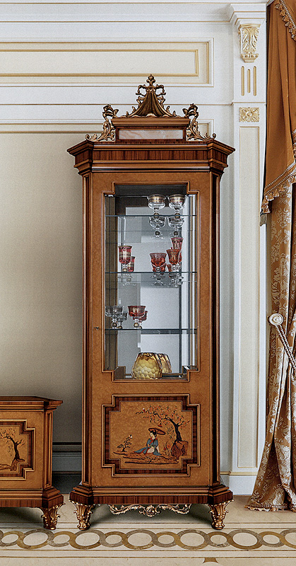 Витрина  EZIO BELLOTTI 1306 