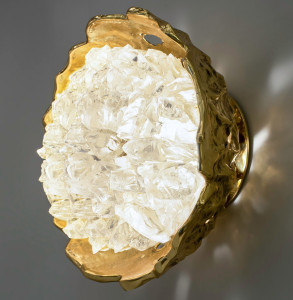 Настенный светильник из латуни и стекла