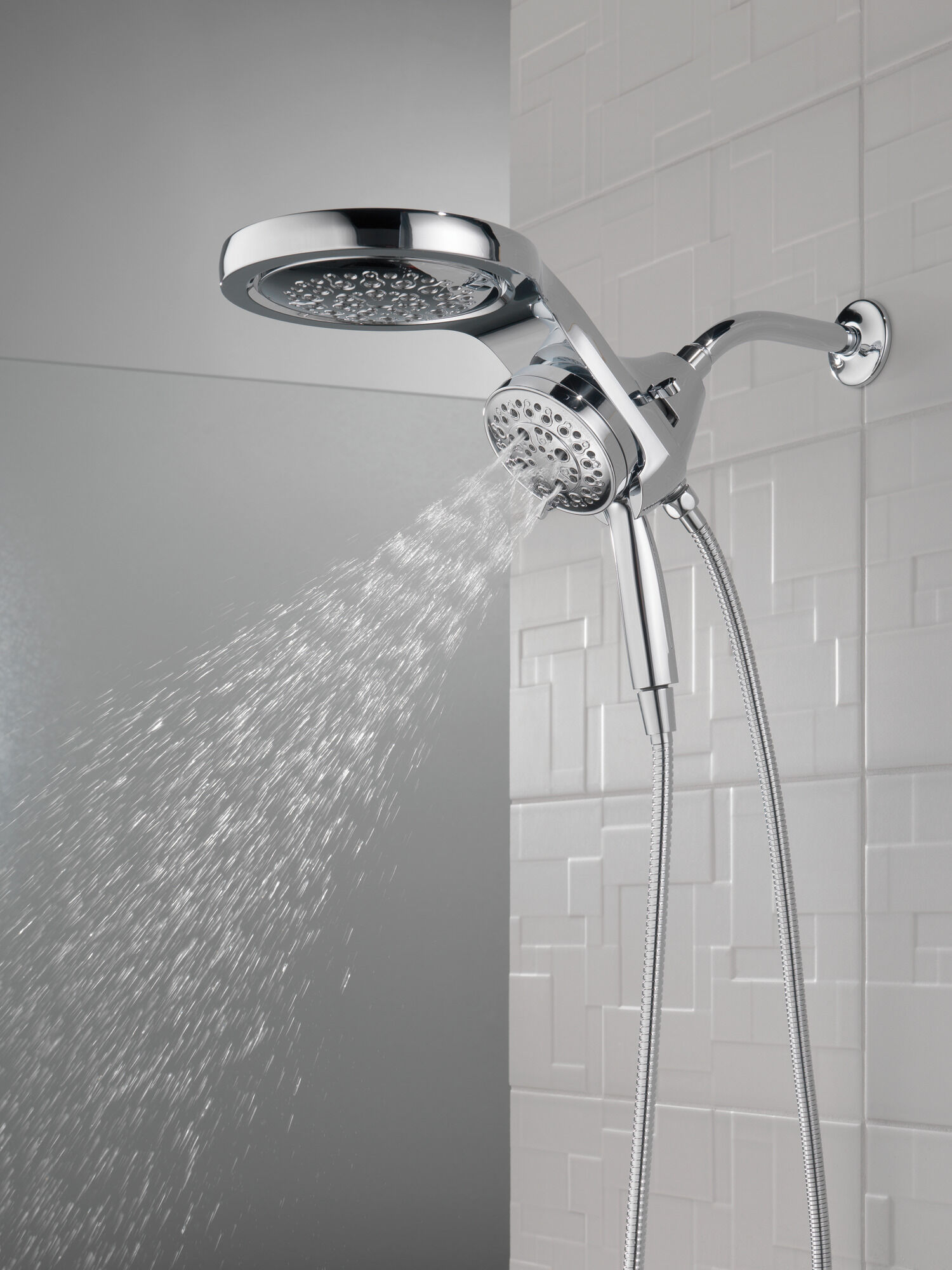 58680-CZ25 HydroRain® H2Okinetic® 5-регулировочная душевая лейка два в одном Delta Faucet Universal Showering Шампанское бронза  - Вид №17