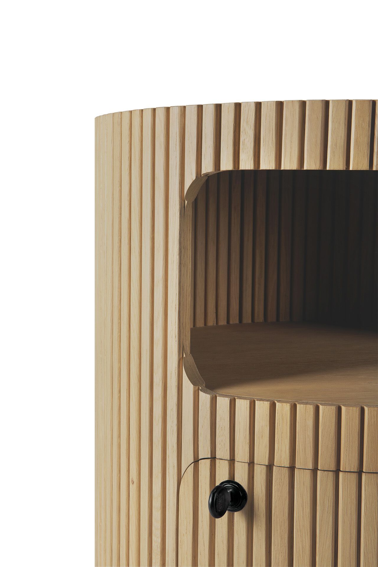 Круглая дубовая тумбочка с ящиками Ethnicraft Boomerang ARCH-00064542 - Вид №4