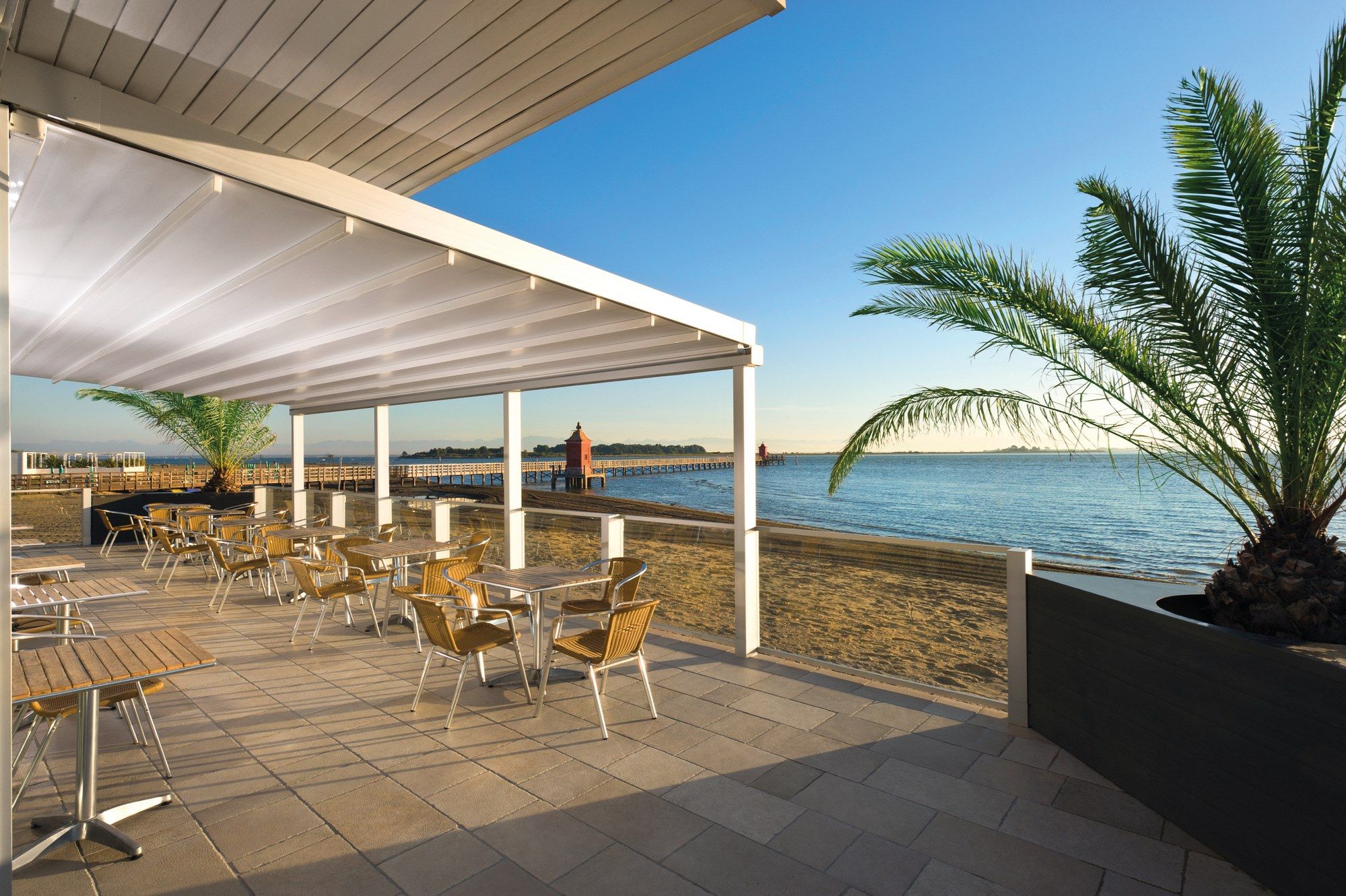 Алюминиевая пергола с раздвижной крышкой Pratic Tecnic ARCH-00048592 - Вид №1