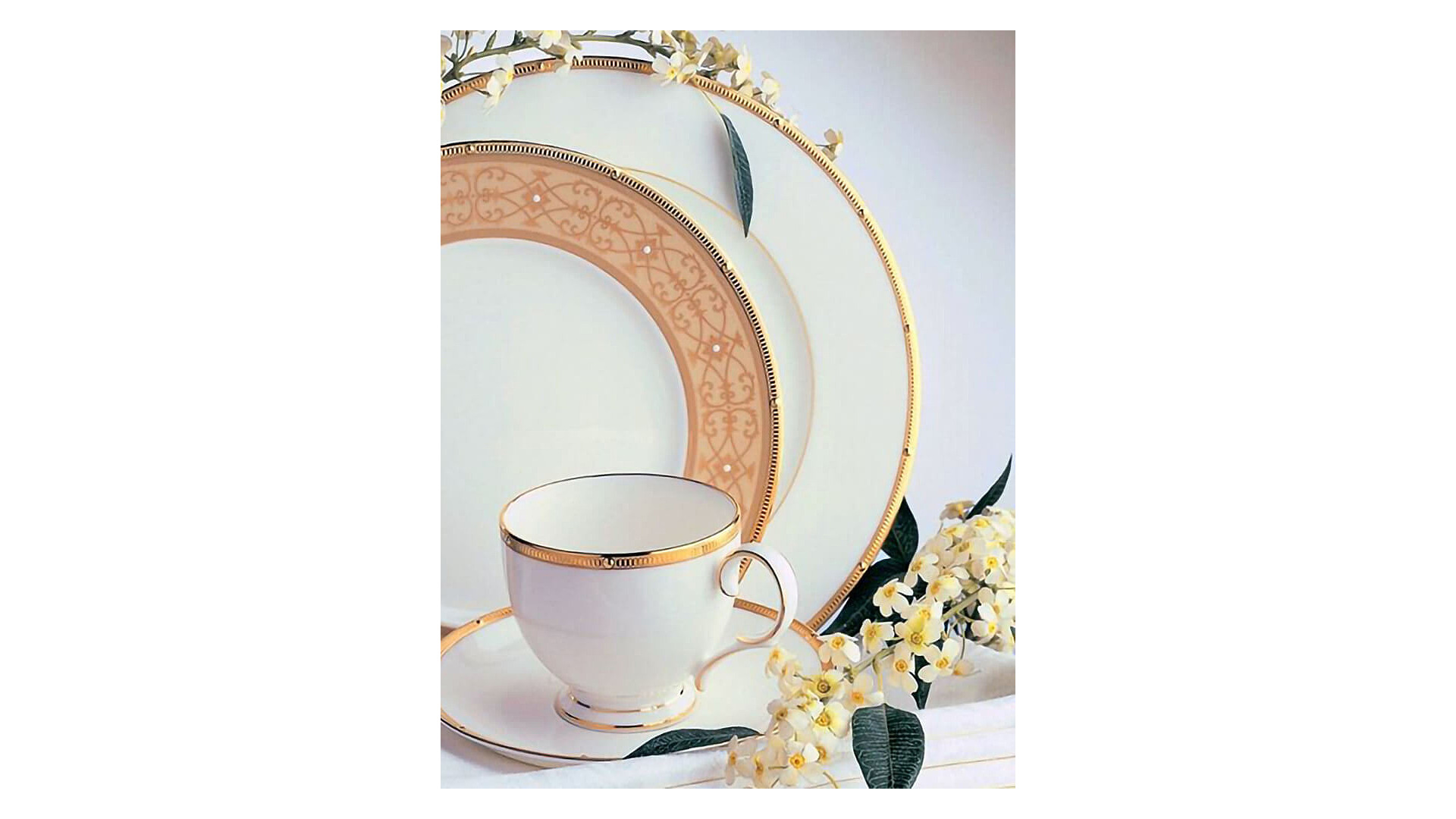 32216 Noritake Чашка чайная Noritake "Рочель,золотой кант" 200мл Фарфор костяной  - Вид №1