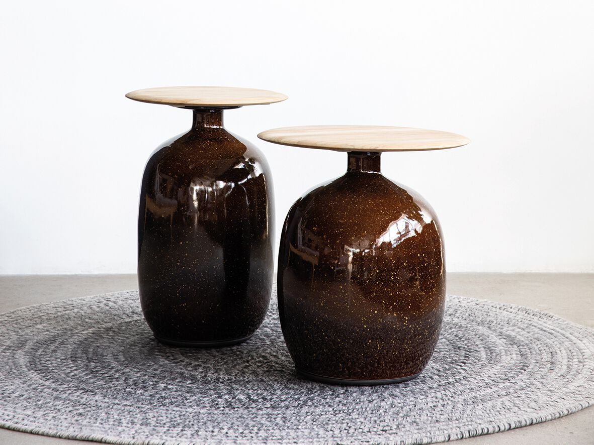 Круглый высокий садовый столик из керамики и тика Gloster ARCH-00062417 - Вид №2