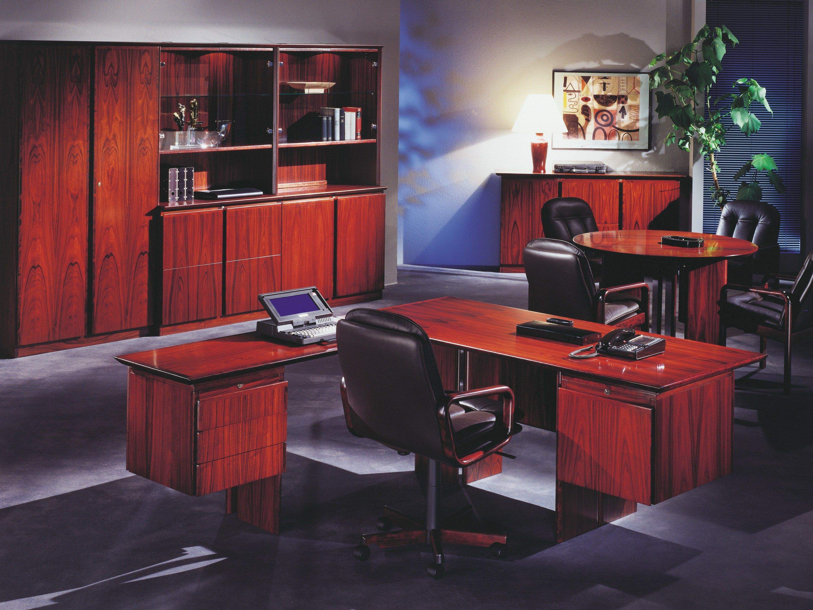 Угловой исполнительный стол Dyrlund ARCH-00059275 - Вид №1