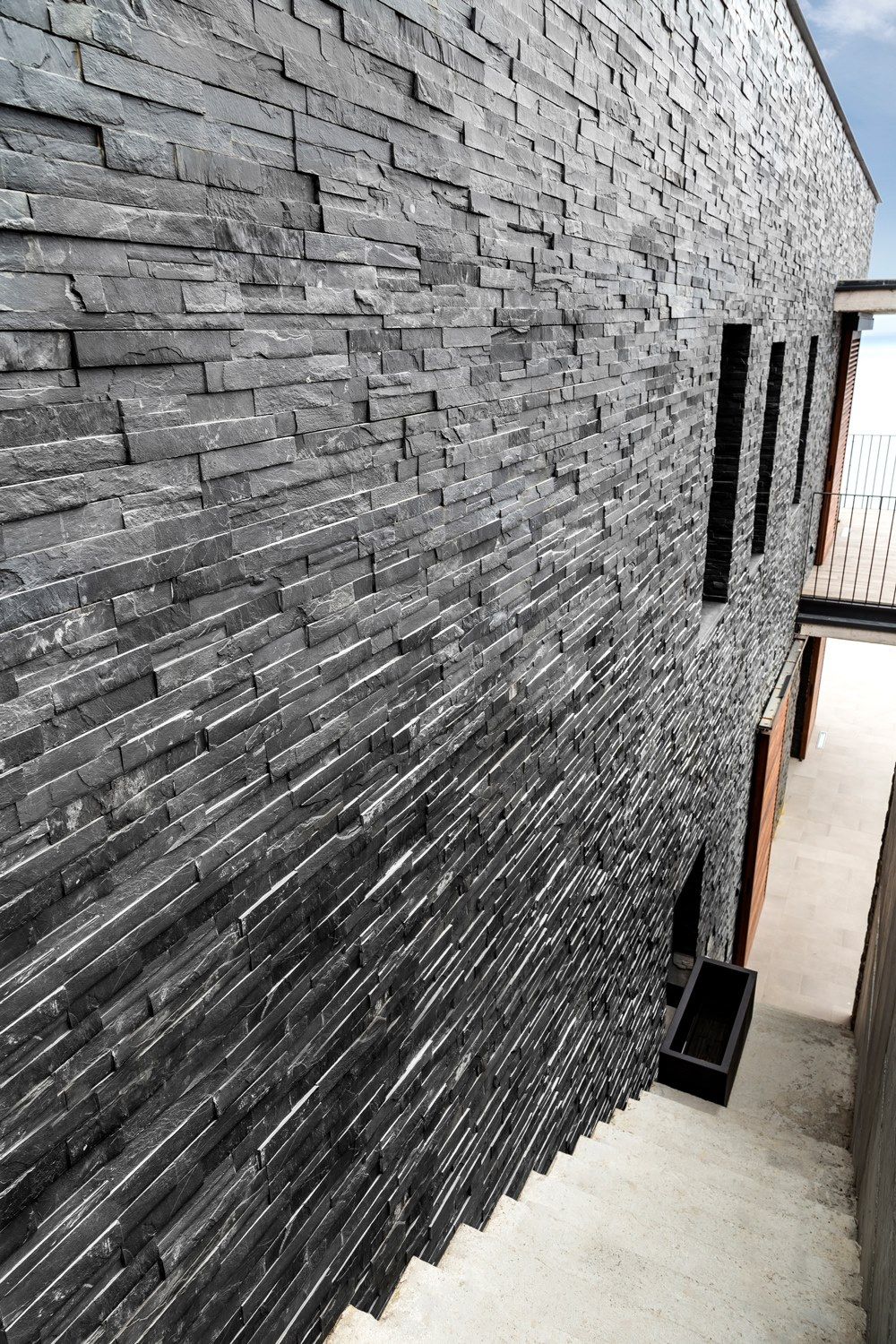 Натуральный каменный элемент для фасада B&B Rivestimenti Naturali камень ARCH-00048466 - Вид №7