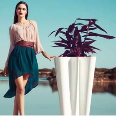 002195 Кашпо Bye-Bye Vondom 