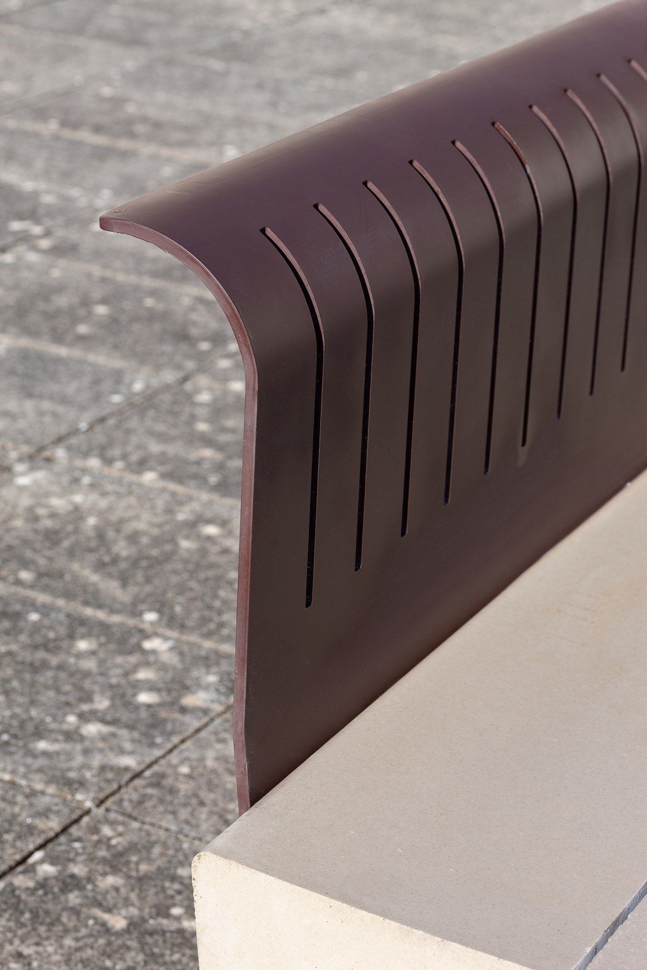 Скамья со спинкой ULMA Architectural Solutions LUR ARCH-00048002 - Вид №3