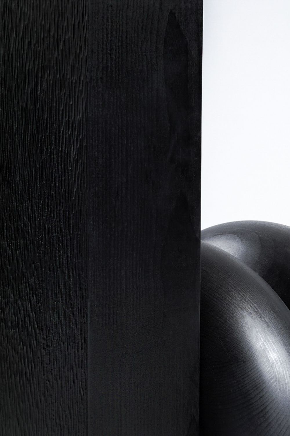 Низкий деревянный стул со спинкой Movimento Gallery Chaeyoung Lee ARCH-00150136 - Вид №4