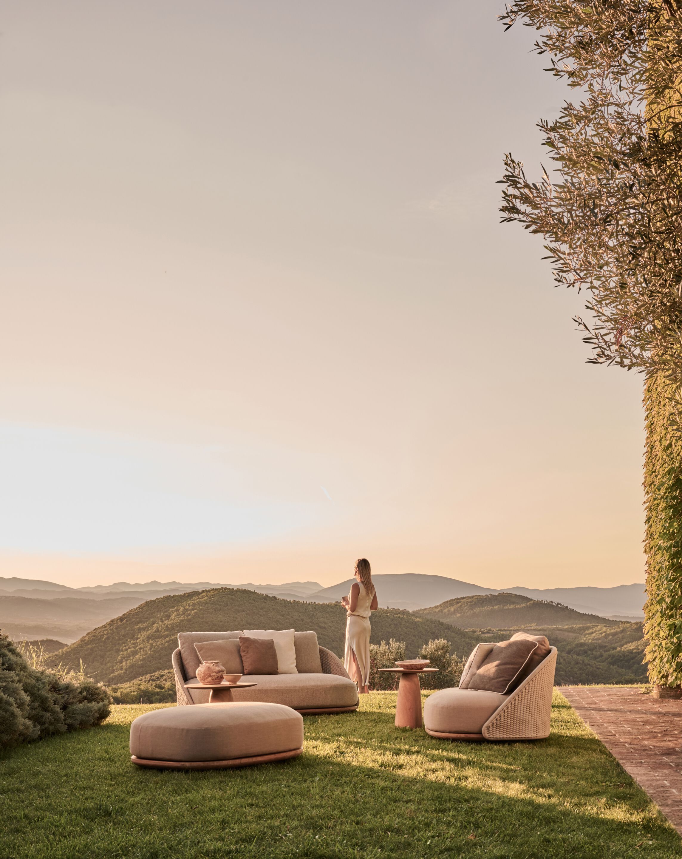 Pouf in teak TRIBÙ гелий ARCH-00120791 - Вид №3