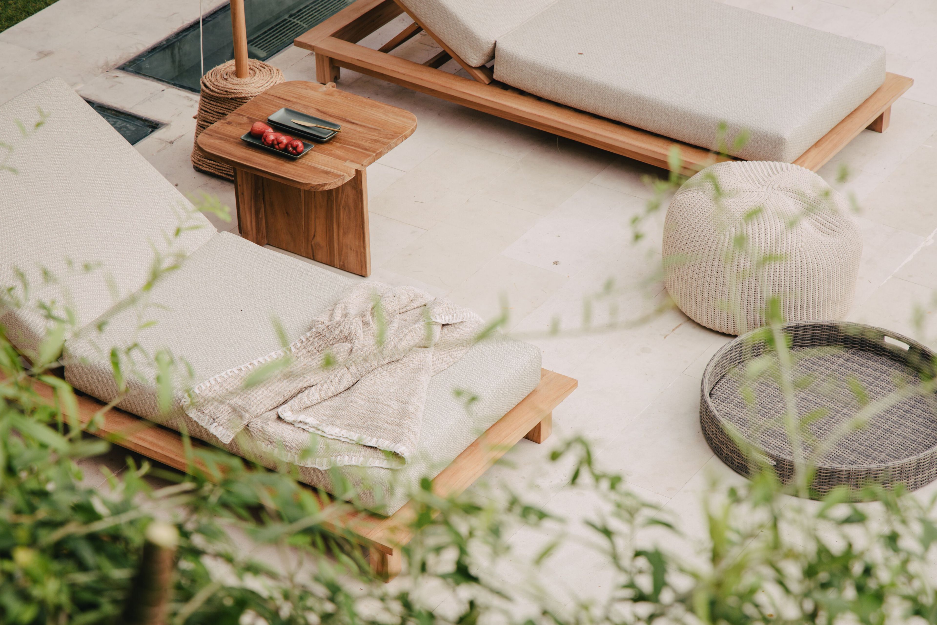 Низкий стол из тикового дерева cbdesign 70 ARCH-00070714 - Вид №1