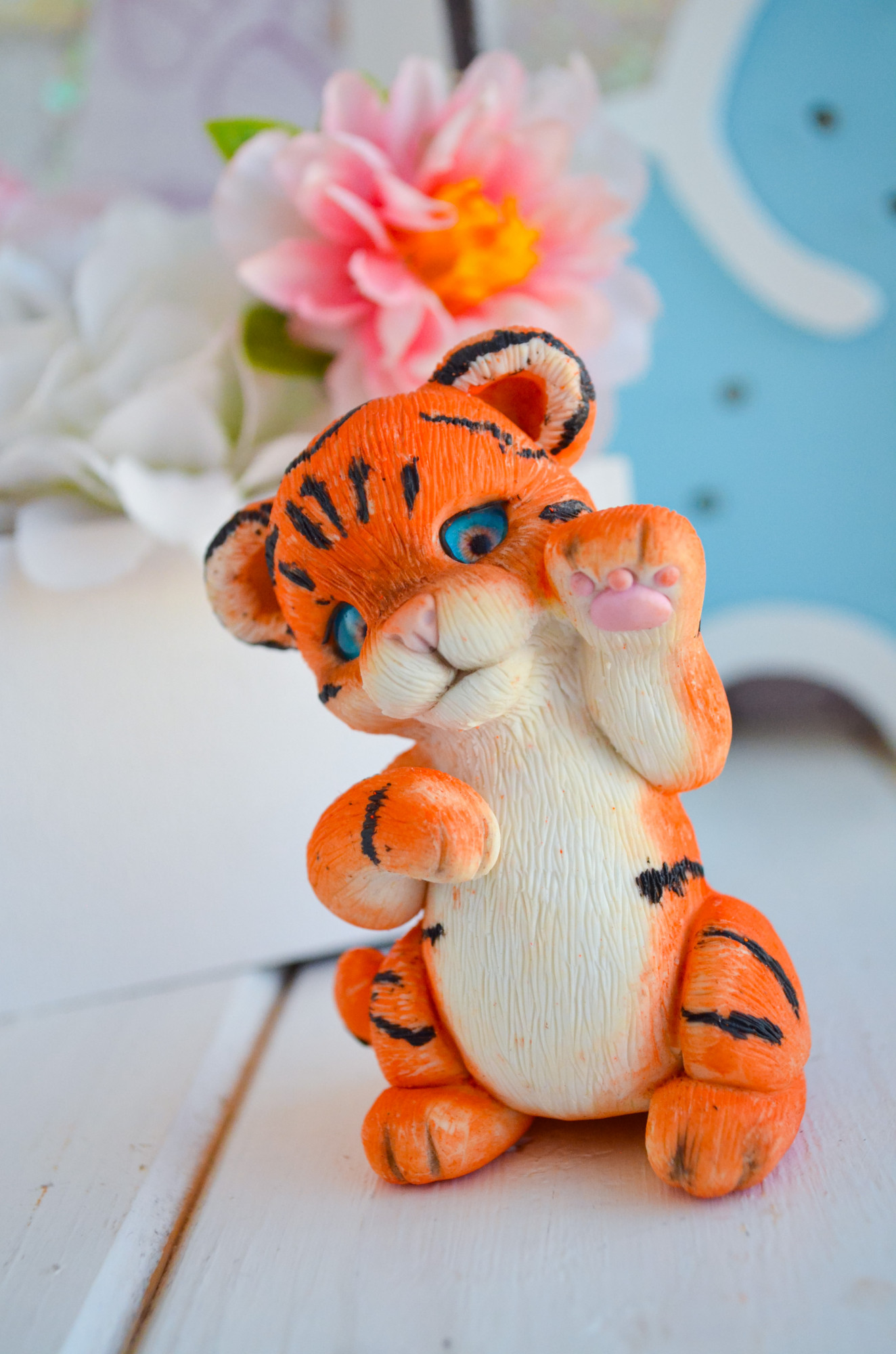 11235 Форма "Тигр с лапой S" силикон HobbyPage 