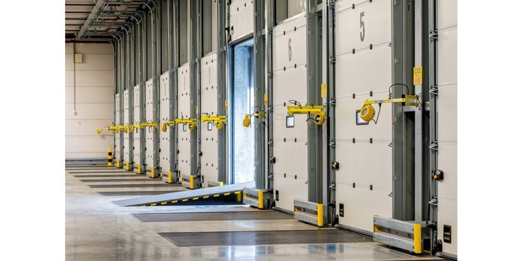 Универсальные секционные ворота ASSA ABLOY Entrance Systems промышленные секционные ворота ARCH-00082049 - Вид №3