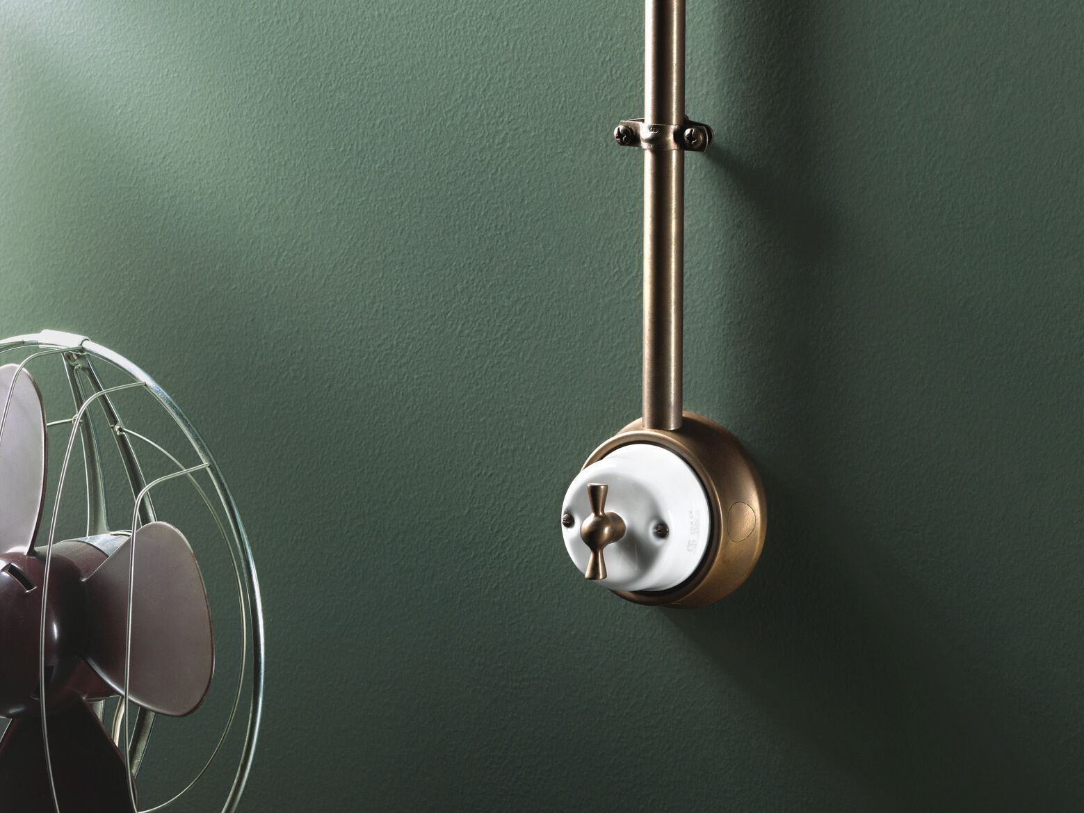 Гражданская серия из фарфора и латуни GI Gambarelli ARCH-00129504