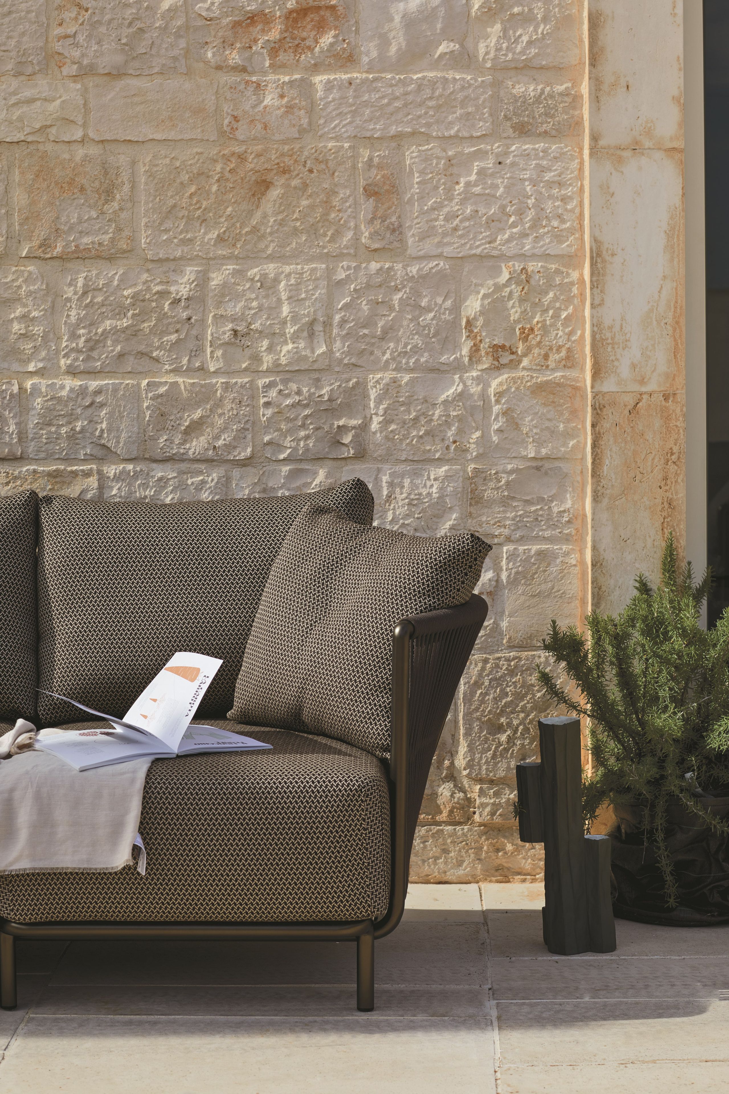 3-местный тканый диван с полиэфирной веревкой Roberti Queen ARCH-00039593 - Вид №1