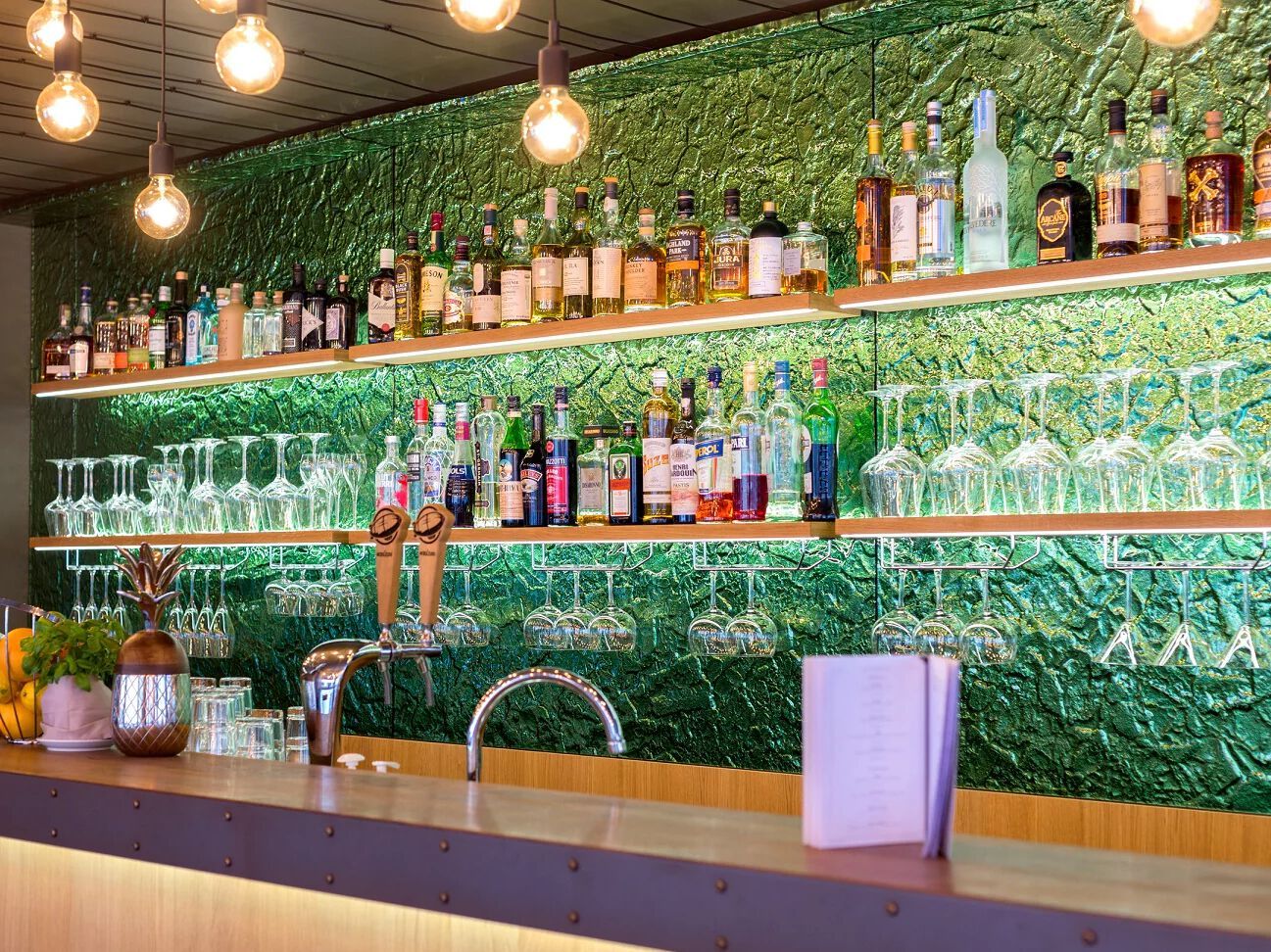 Декоративная стеклянная панель PlusObject GREEN PLANET ARCH-00113126