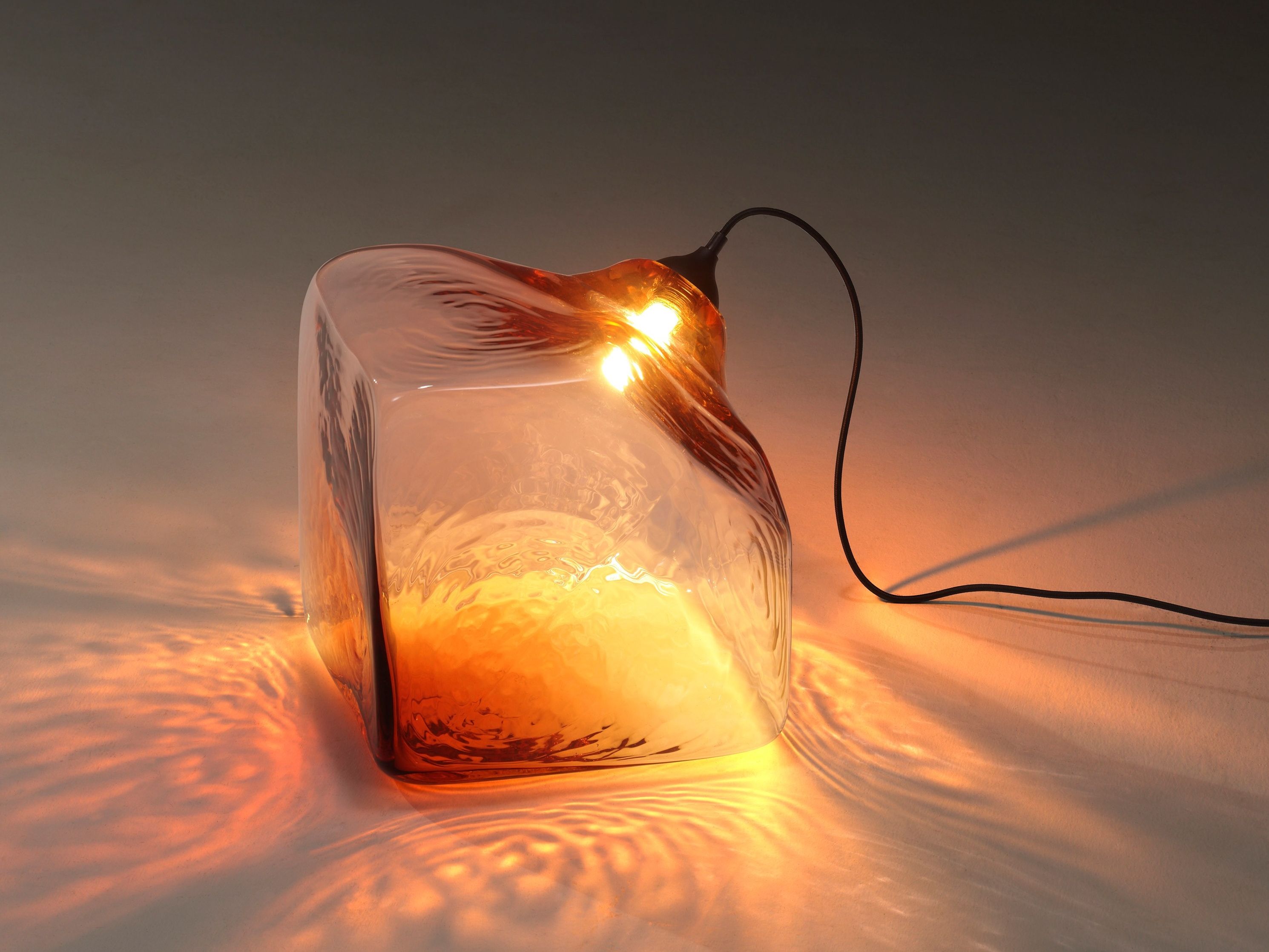 Выдувное стекло светодиодный подвесной светильник Linteloo куб ARCH-00096967 - Вид №1