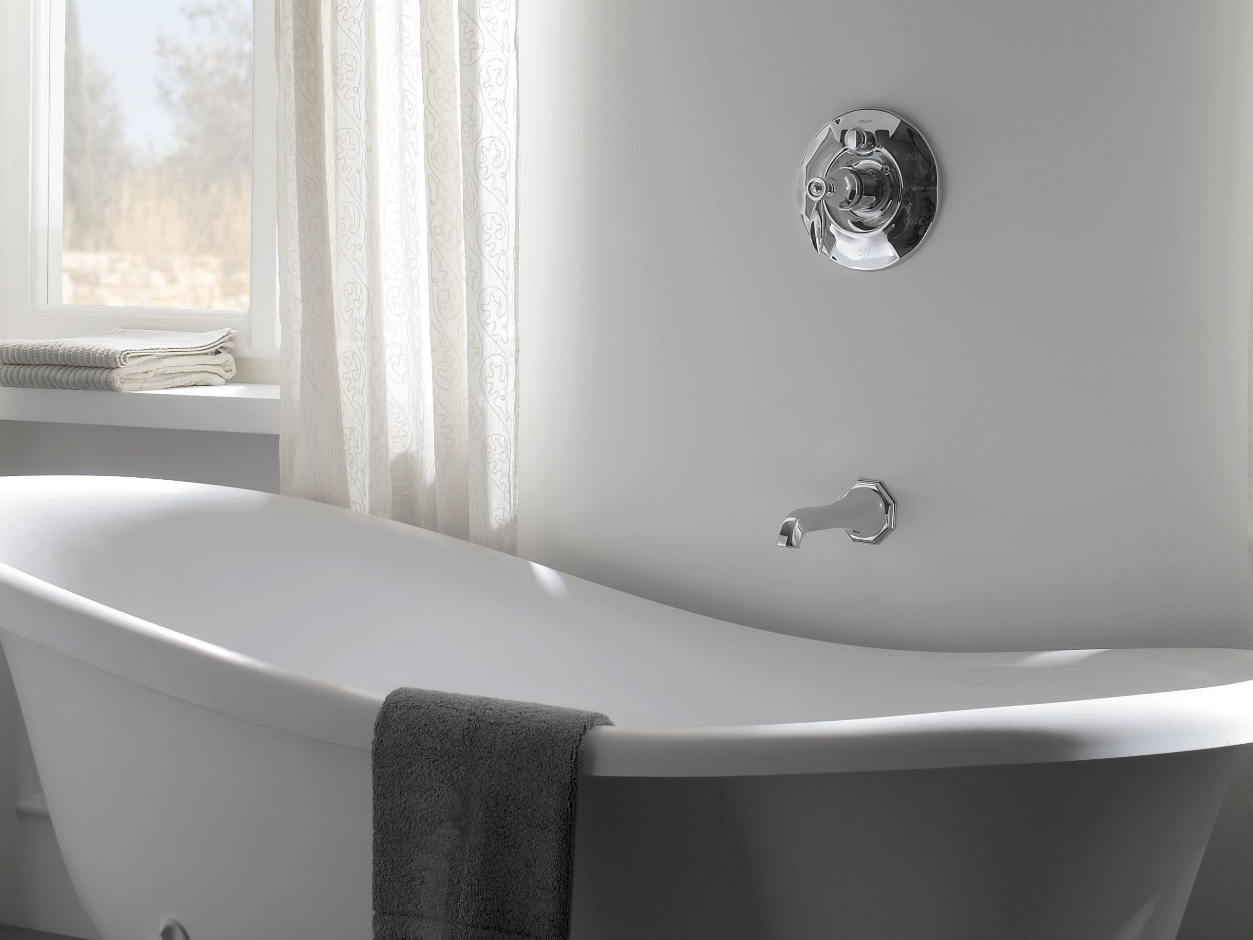 Настенный дозирующий носик для ванны Graff Топаз ARCH-00057418