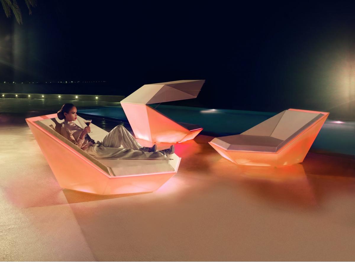 088547 Кровать Lounge с навесом LED Vondom Faz - Вид №1