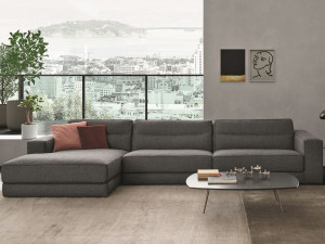 Тканевый диван с полуостровом