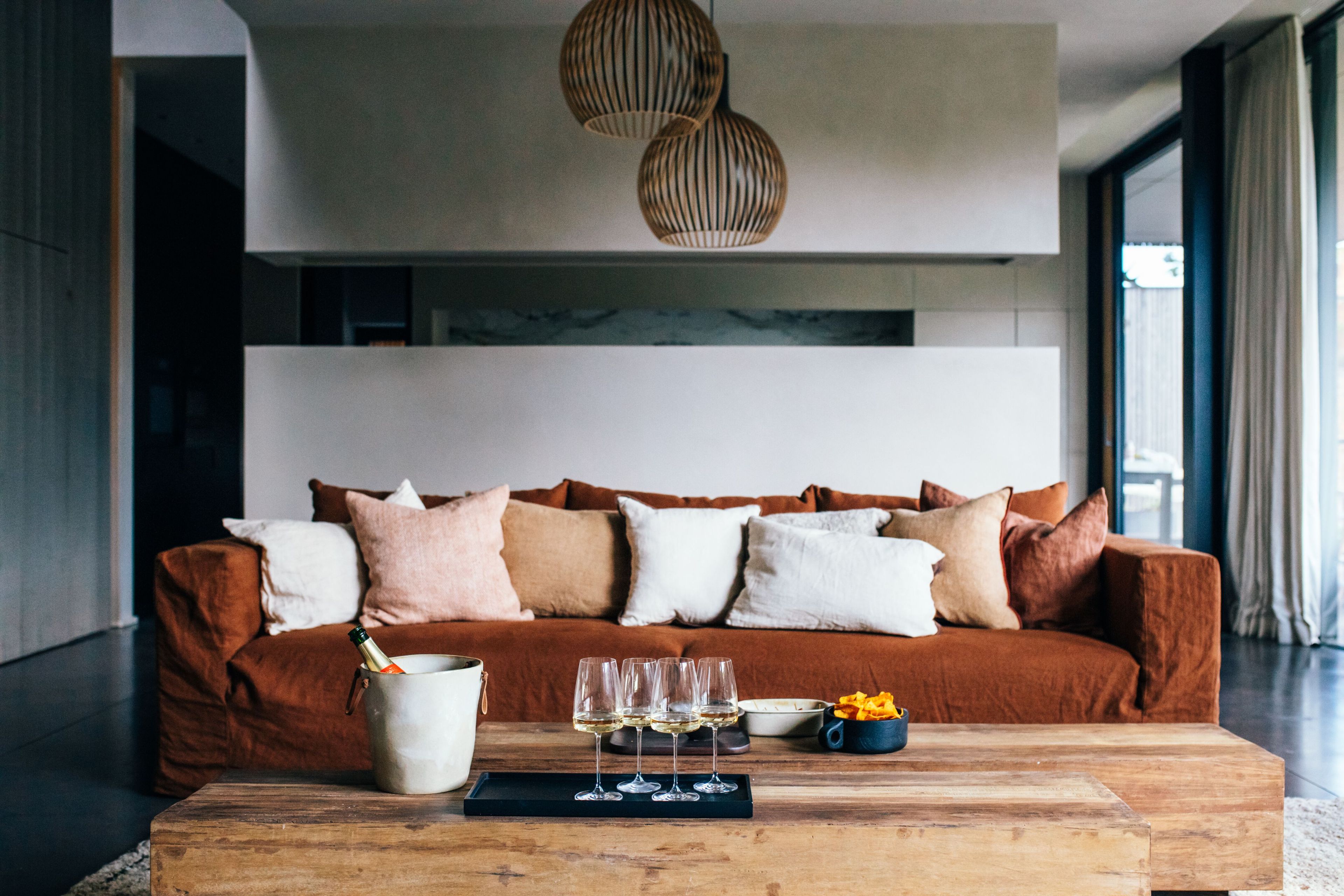 Мелиорированный деревянный низкий прямоугольный журнальный столик POMAX TEMBA ARCH-00013761 - Вид №5