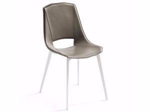 Восстановленный кожаный стул