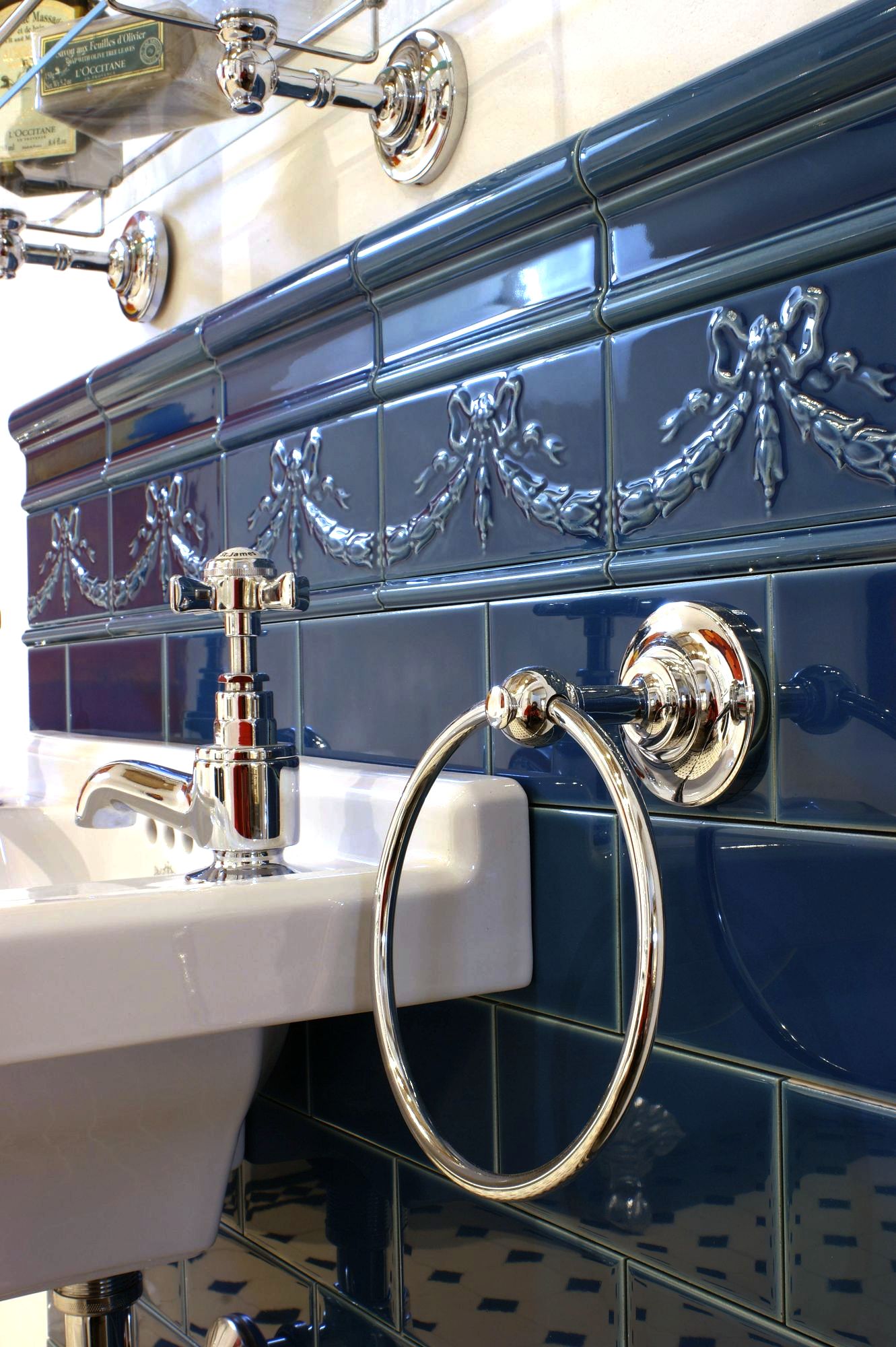 Traditional bathrooms Винтажное кольцо для полотенца Tb602.bn Латунь / фарфор  - Вид №3