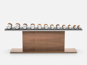 Набор гантелей из нержавеющей стали и дерева