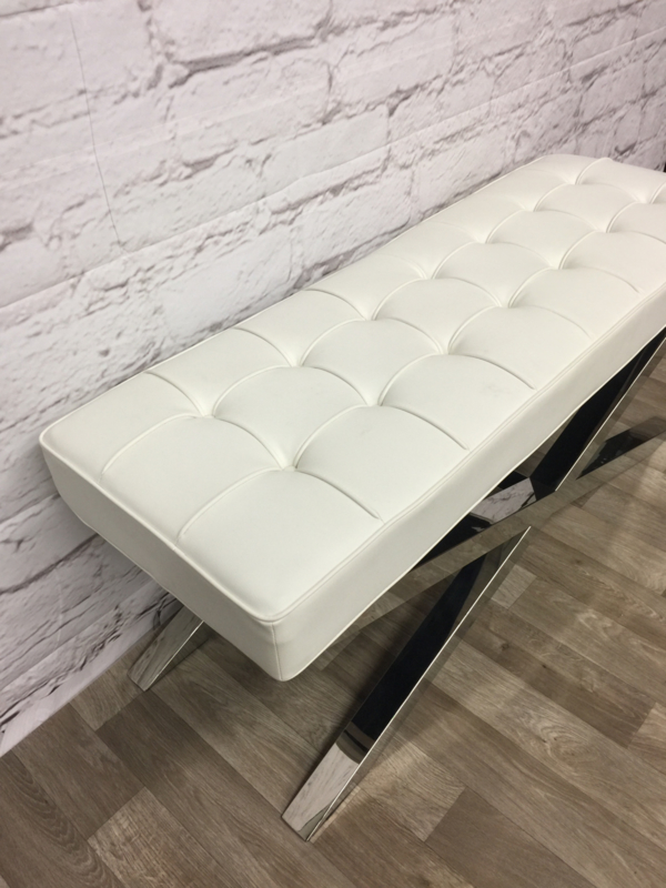 Скамейка Beekman Place от Eichholtz Белый/Хром EICHHOLTZ ДИЗАЙНЕРСКИЕ, EICHHOLTZ 060439 Хром  - Вид №1