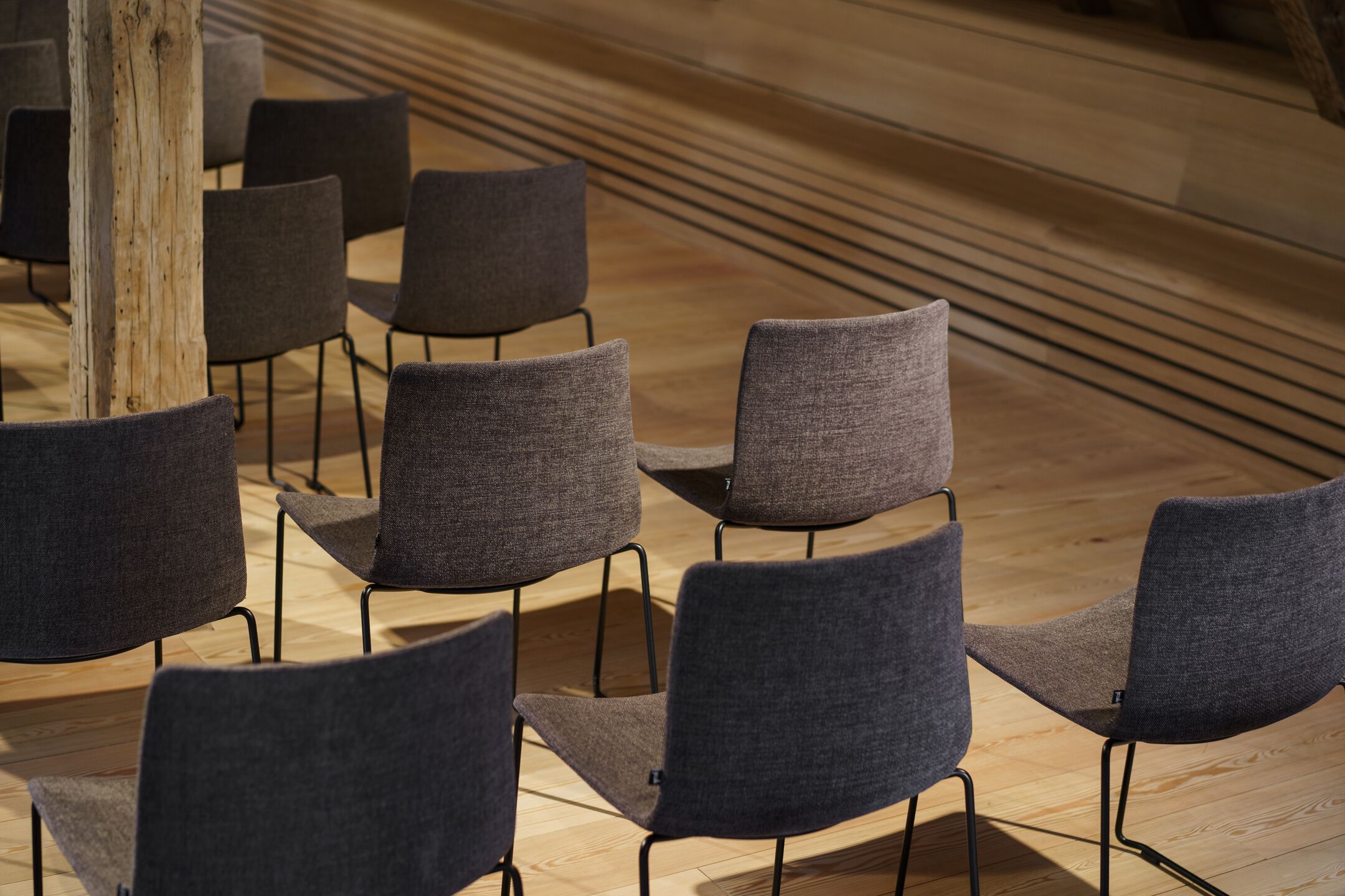 Стул для салазок из ткани Joli ARCH-00054587 - Вид №3