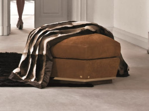 Кожаный пуф