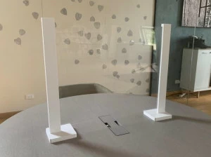 STUDIO T Перегородка скамейки из поликарбоната Inuno Pratiko