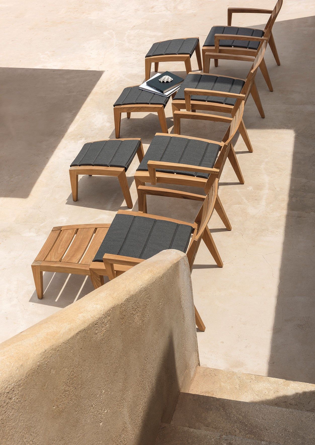 Подставка для ног из тикового дерева Ethimo Рибо ARCH-00098047 - Вид №3