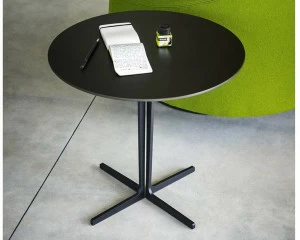 Tacchini Круглый стол