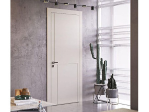 Лакированная распашная дверь