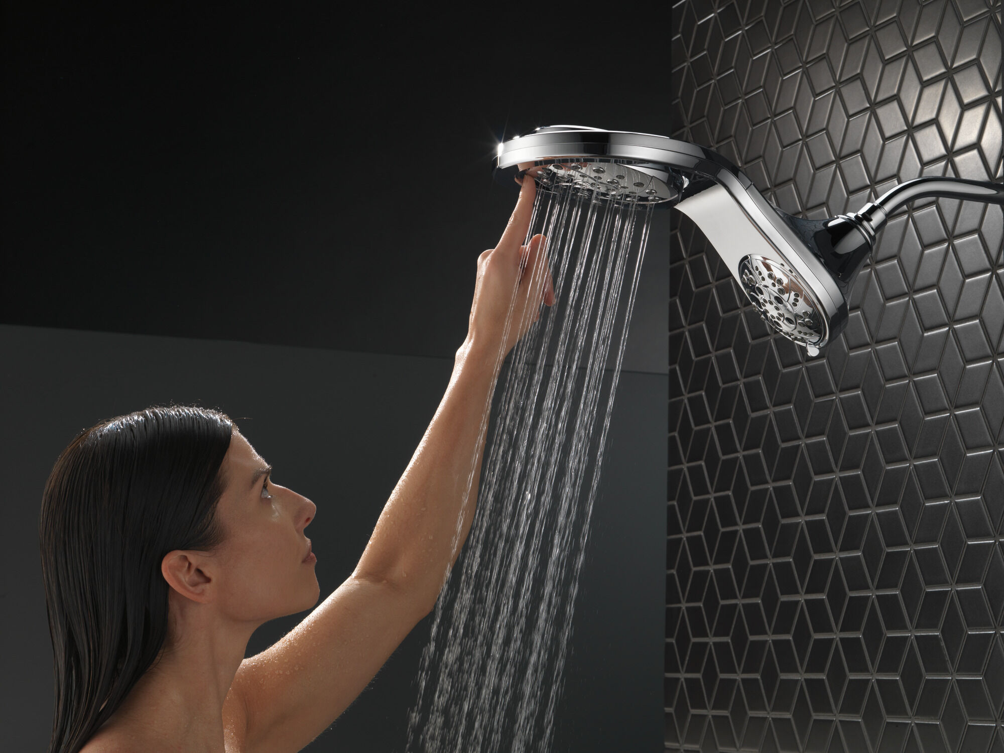 58581-25-PK HydroRain® H2Okinetic® 5-регулировочная душевая лейка два в одном Delta Faucet Universal Showering Хром  - Вид №21