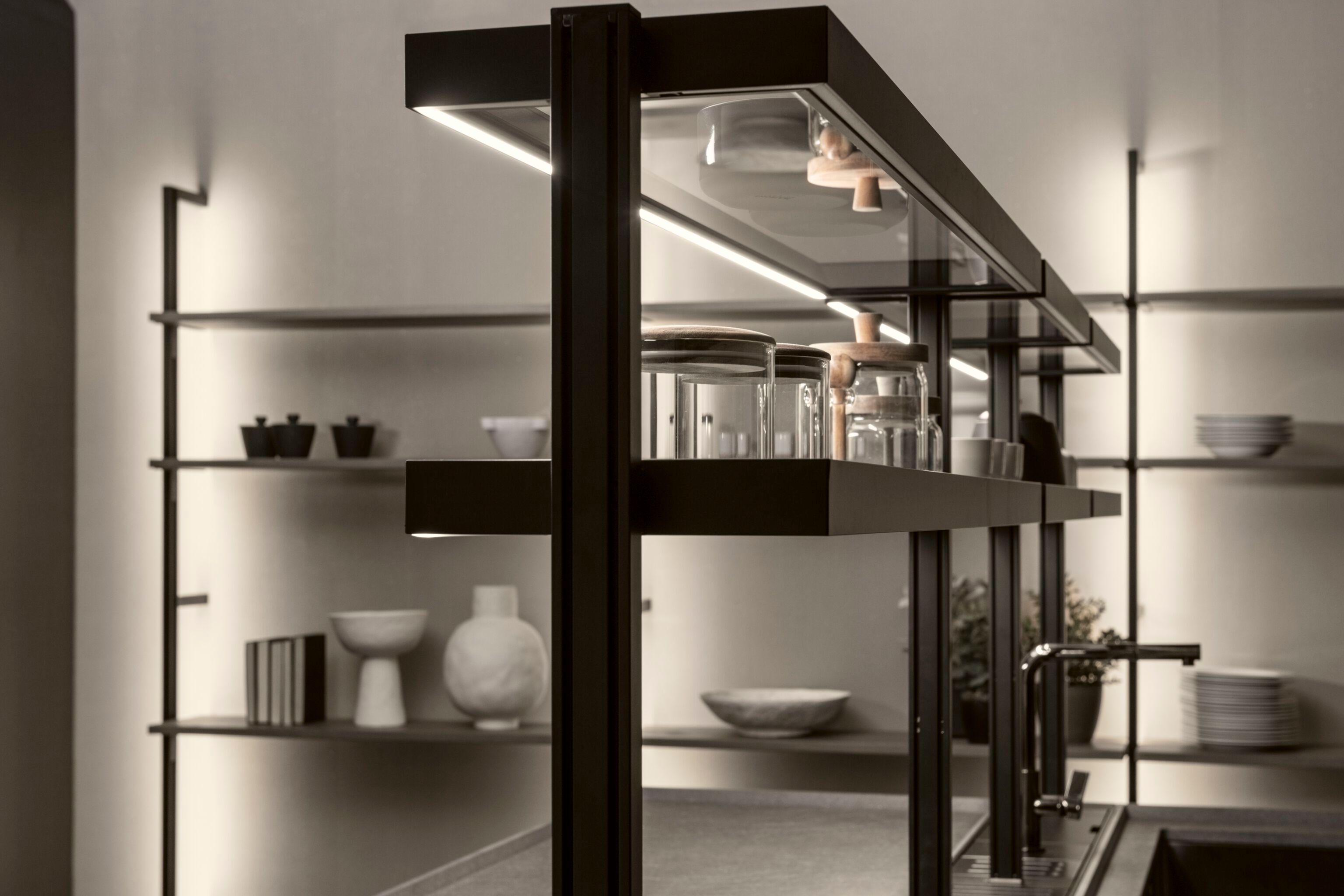 Кухня из грецкого ореха с островом Floritelli Cucine Milled ARCH-00023730 - Вид №4