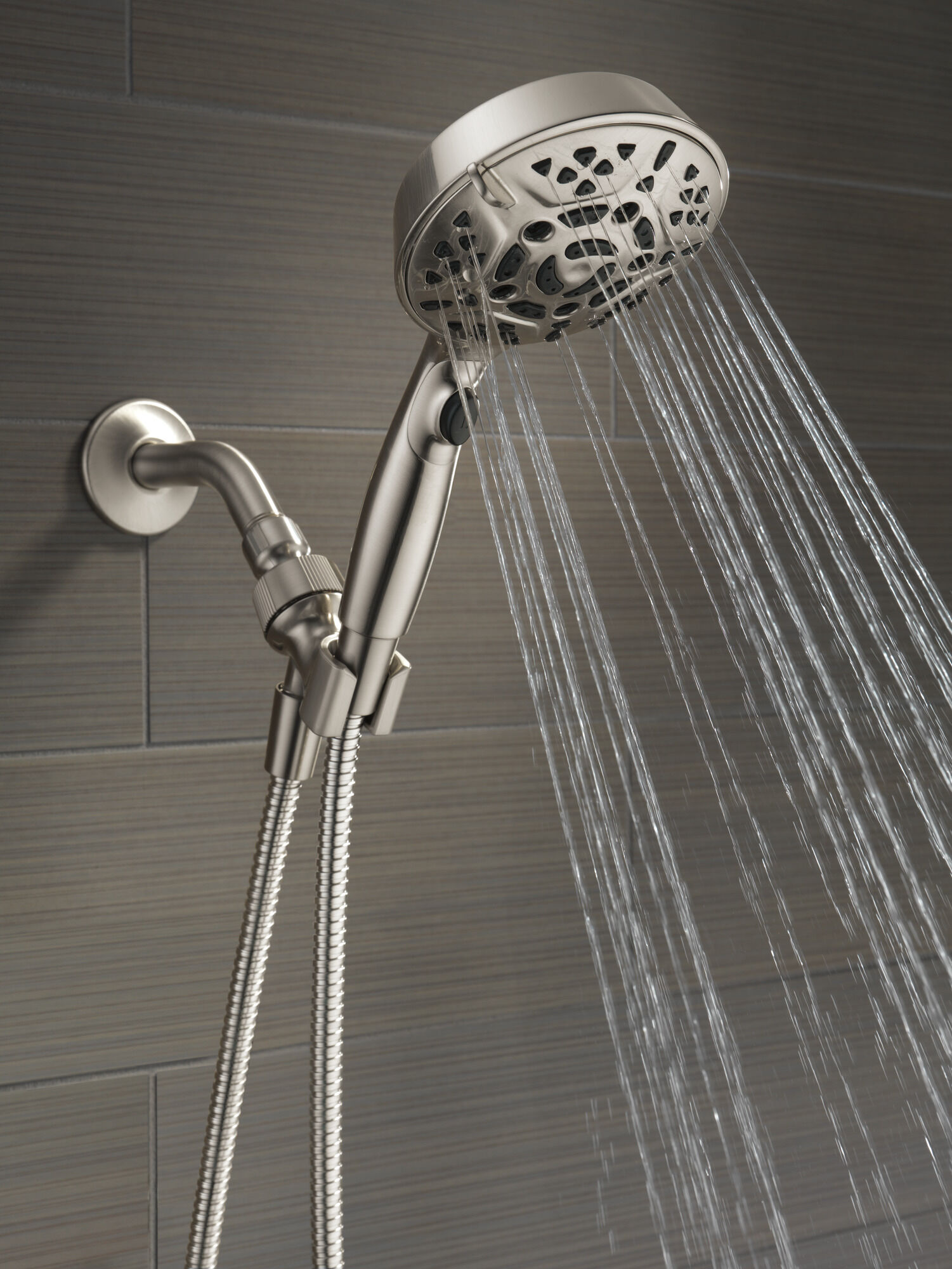 75716SN H2Okinetic Ручной душ с 7 настройками Delta Faucet Universal Showering Сатин никель  - Вид №3